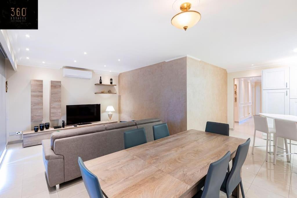 One Of A Kind, Seafront Property In St Georges Bay By 360 Estates Saint Julian's Eksteriør billede