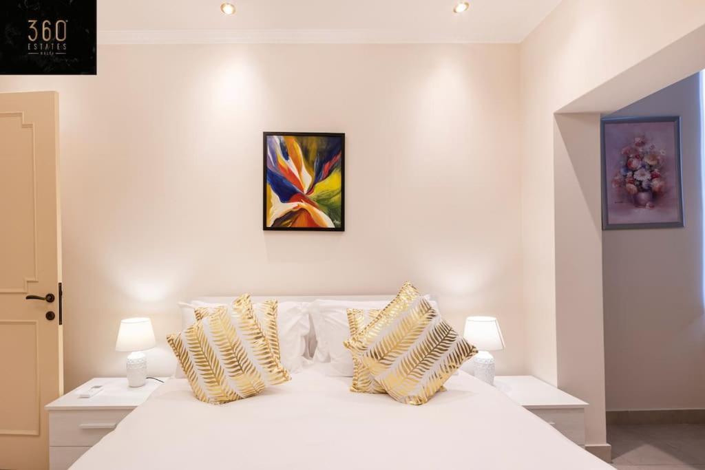 One Of A Kind, Seafront Property In St Georges Bay By 360 Estates Saint Julian's Eksteriør billede